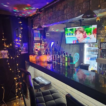 Inno Guesthouse & Bar Hongdae โซล ภายนอก รูปภาพ
